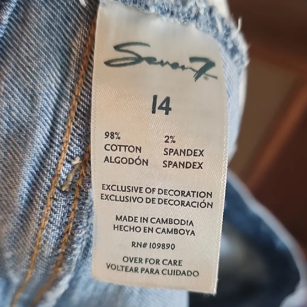 Seven7 Classic Blue Denim Jeans - Picture 5 of 5